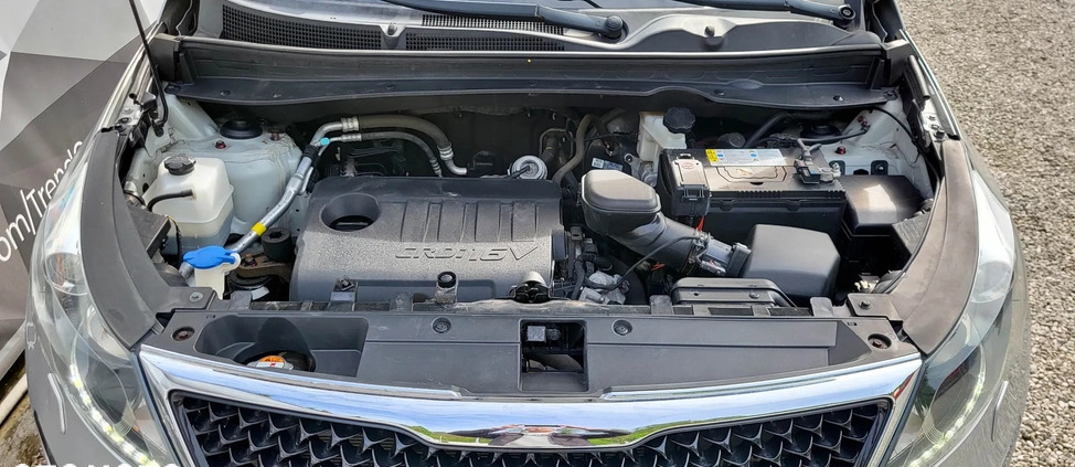 Volkswagen Touran cena 35900 przebieg: 181000, rok produkcji 2013 z Nowe Miasto nad Pilicą małe 562